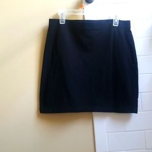 Divided (H&M) Black stretchy mini-skirt size S